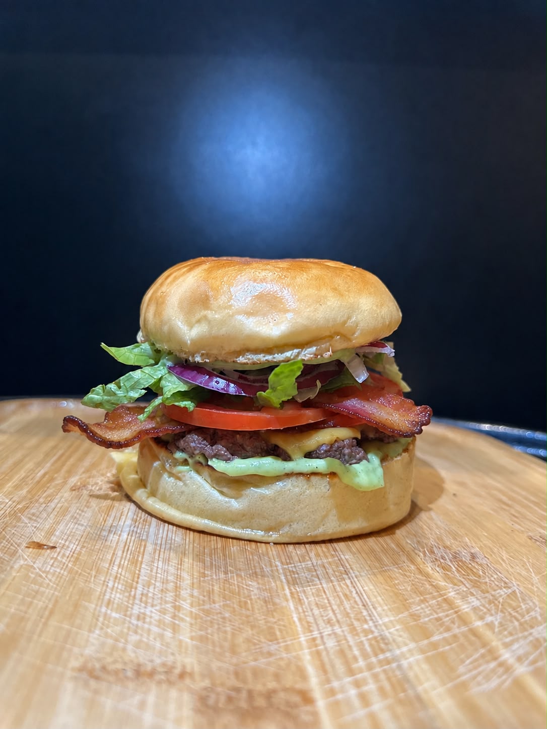 BR's Salad Bacon com bacon crocante, tomate, alface e molho especial